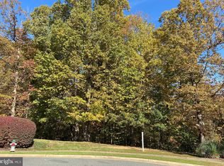 1013 Featherston Ct, Fredericksburg, VA 22401