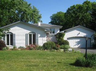 142 Whitefawn Ter, Downers Grove, IL 60516