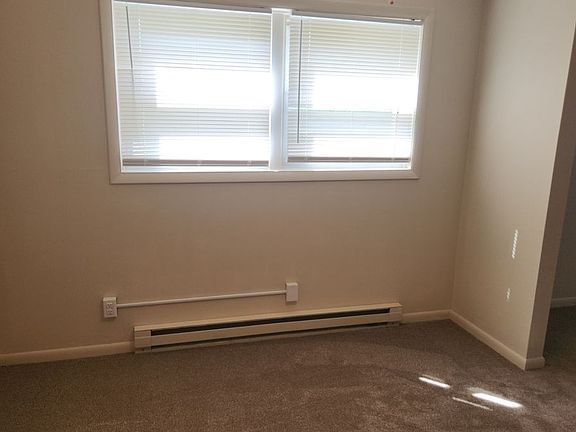 2nd image of 5 W Magnolia Ave Unit 4