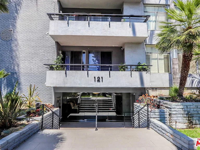121 S Palm Dr #404A — Photo 23