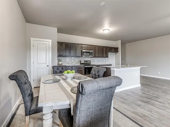 15968 Trailhead Rd, McLoud, OK 74851