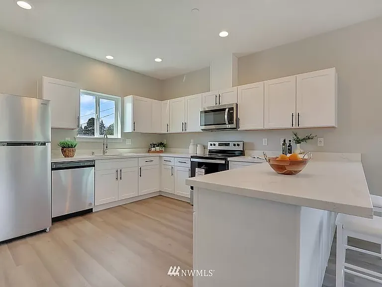 234 S 70th St #1 — Photo 3