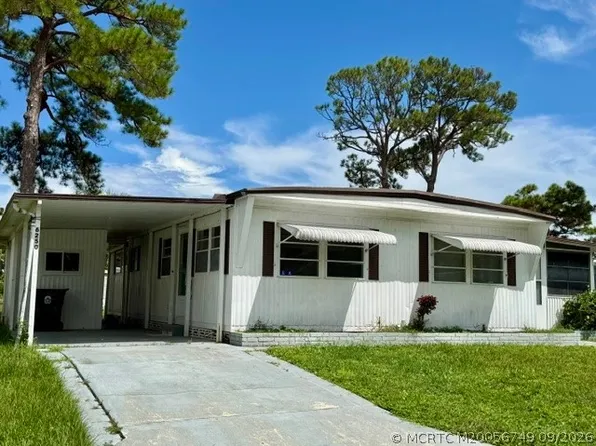 6250 Ficus Ln, Lake Worth, FL 33462