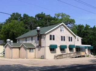 2001 N Shore Dr, Delavan, WI 53115