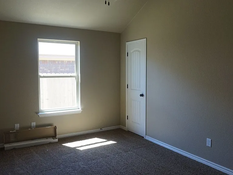 506 Sladecek — Photo 11