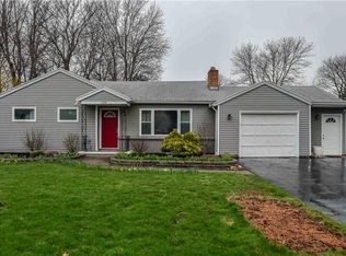 109 W Craig Hill Dr, Rochester, NY 14626