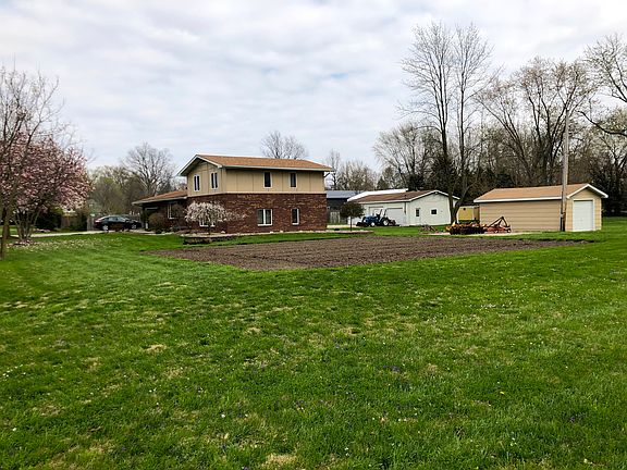 View from corner lot