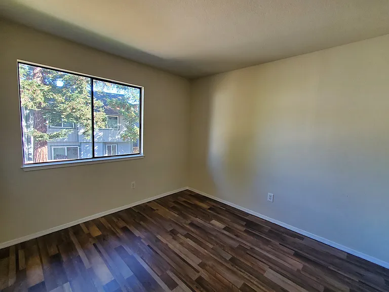 315 Westmont Pl — Photo 8