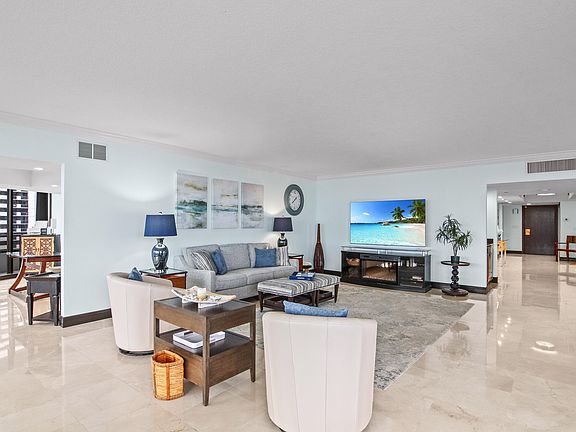 3rd image of 100 Lakeshore Drive #458