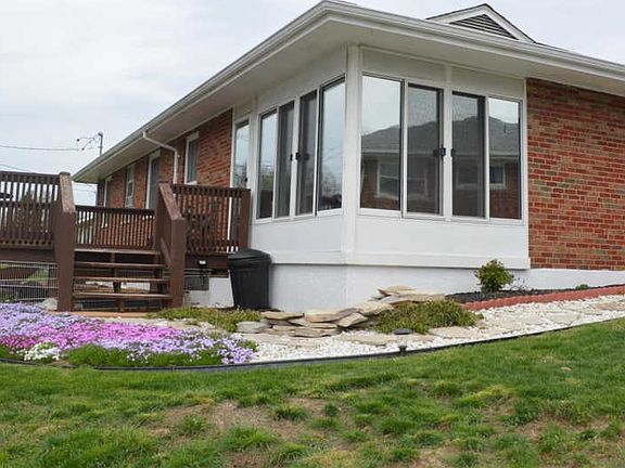 4th image of 10718 Winthrop Ct