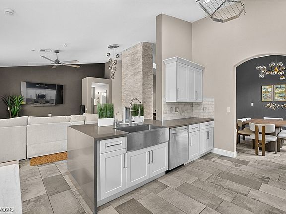 5th image of 11212 Dell Cliffs Ct