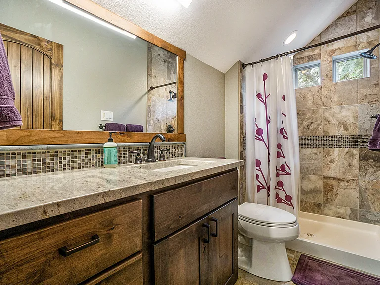 1355 Broadview Rd — Photo 17