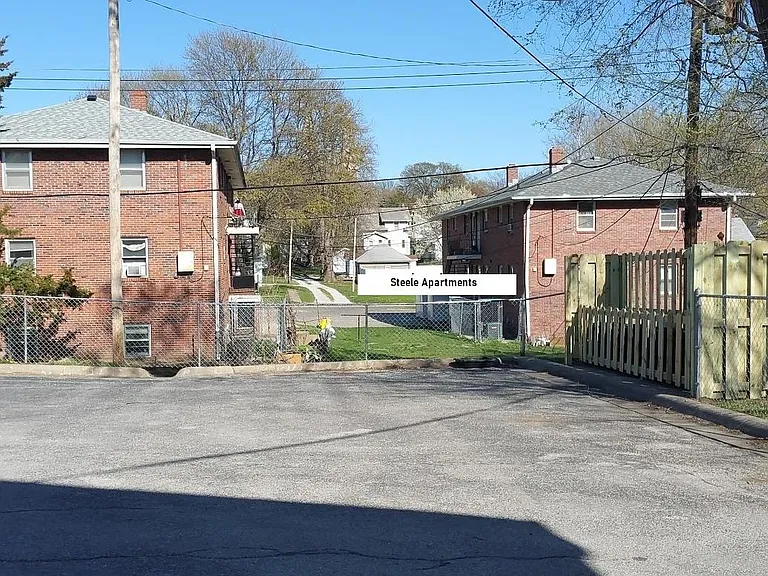 807 N 45th St — Photo 15