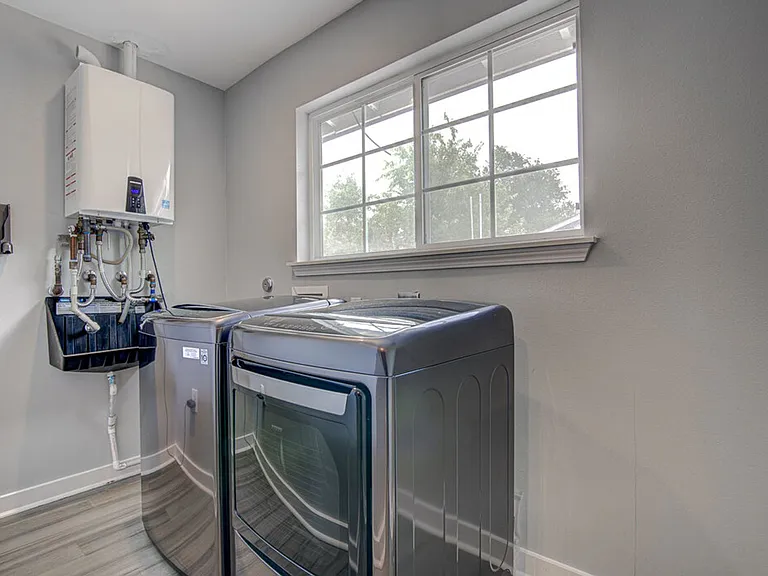 1311 Westmoor Dr — Photo 24