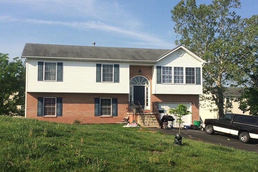1st image of 131 Nature Dr