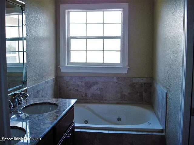 1410 Isabella Dr #103 — Photo 7