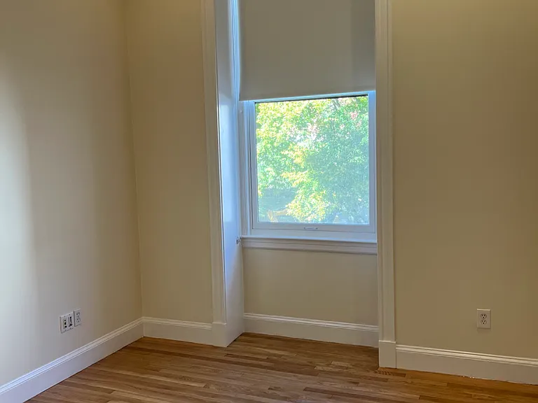 22 Beacon St #2 — Photo 9