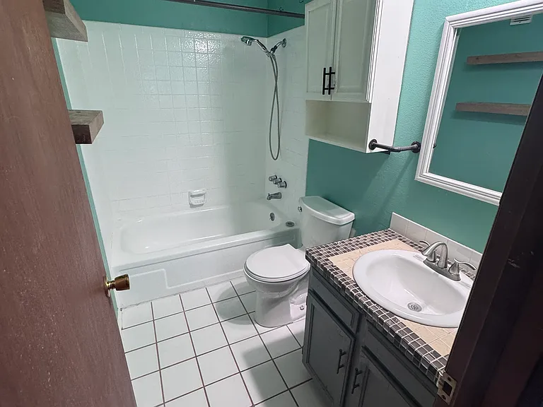 417 Skyway Dr — Photo 10