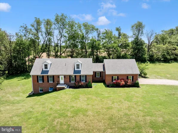 1149 Marthas Ct E, Knoxville, MD 21758