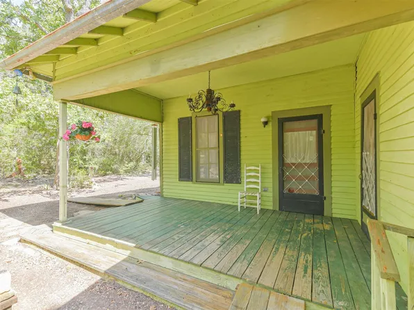 6606 Longpoint Rd, Burton, TX 77835