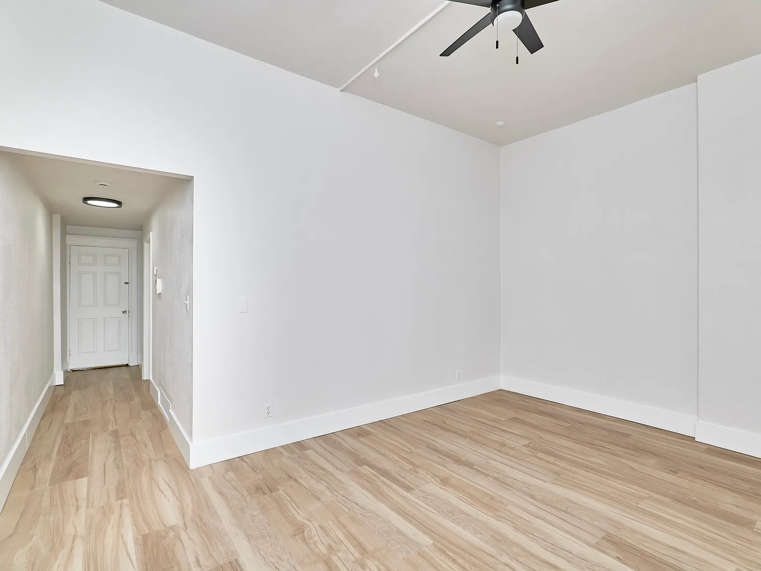 3156 Bent Ave — Photo 3