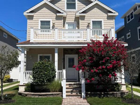 107 N Douglas Ave, Margate City, NJ 08402
