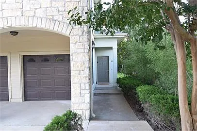 2 bed, 1456 sqft, $1,950 — Photo 3