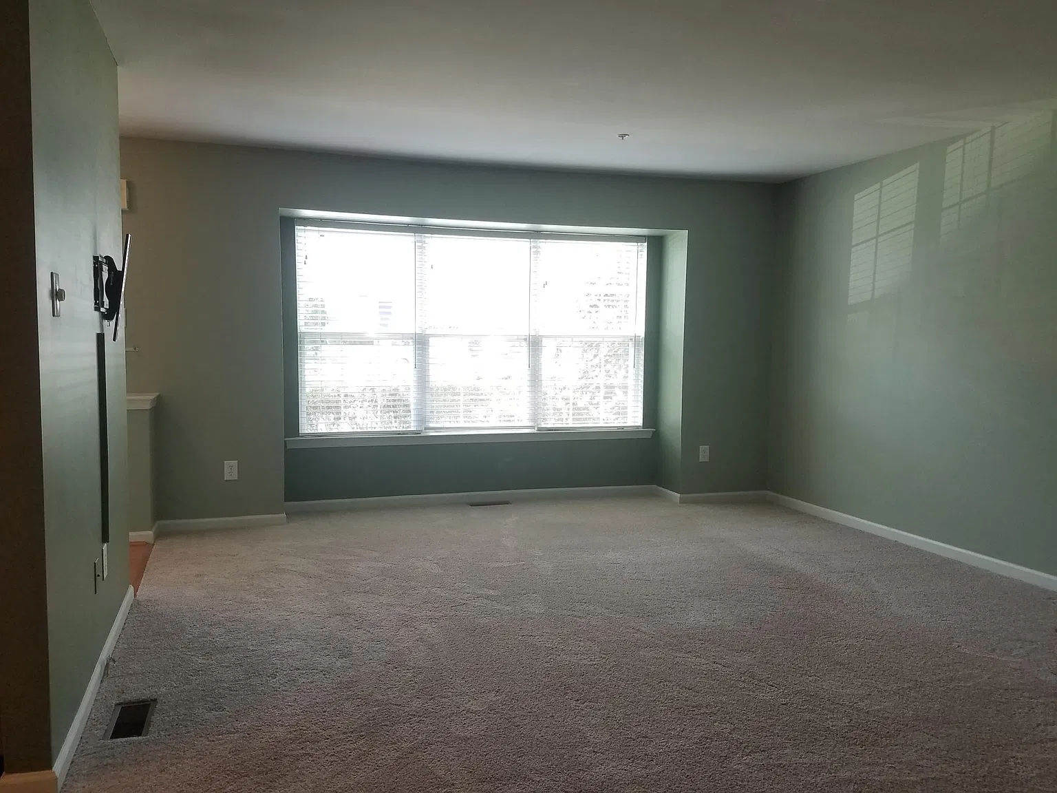 1502 Briarwood Ct — Photo 4