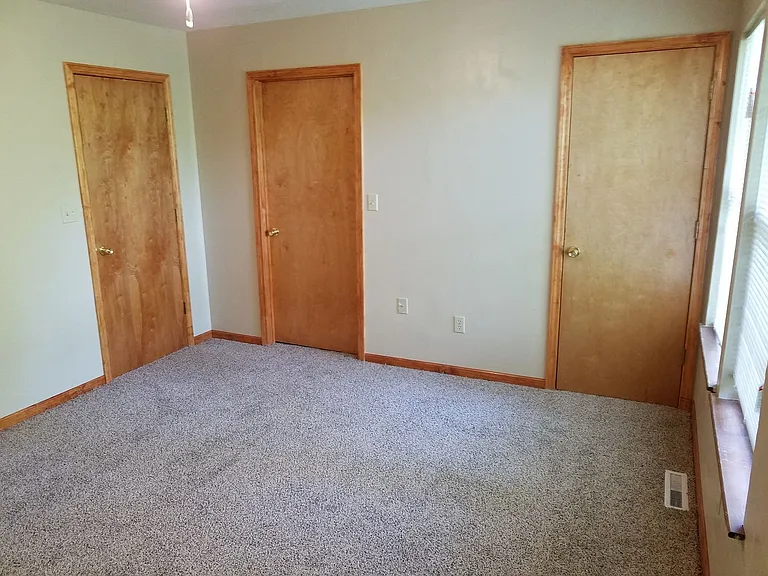 2305 Primrose Dr — Photo 9