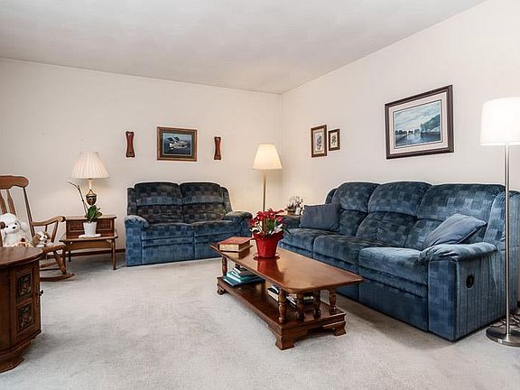 3rd image of 2058 Bootmaker Drive