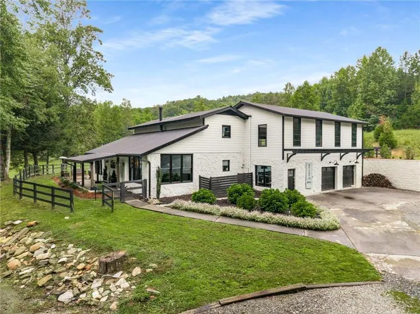 8393 Boardtown Rd, Ellijay, GA 30540
