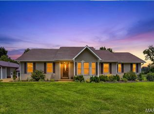 1957 Schnarre Rd, Foristell, MO 63348