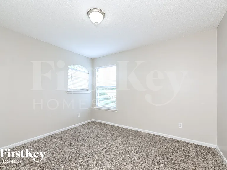 2921 Ravine Hill Dr — Photo 13