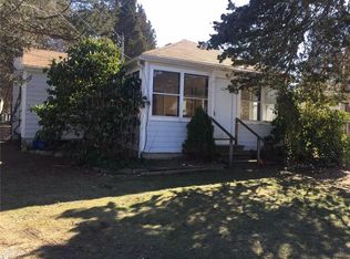 172 Fatima Dr, Bristol, RI 02809