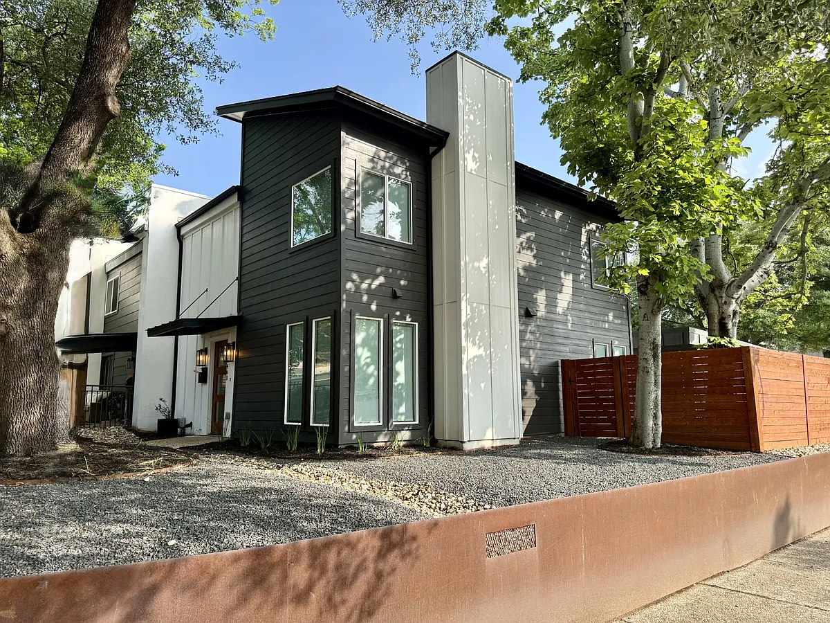 Front and side view - 6460 Hart Ln