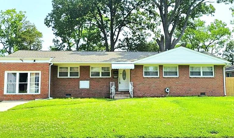 3520 Gamage Dr — Photo 1