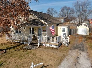 424 Muncie Ter, Leavenworth, KS 66048