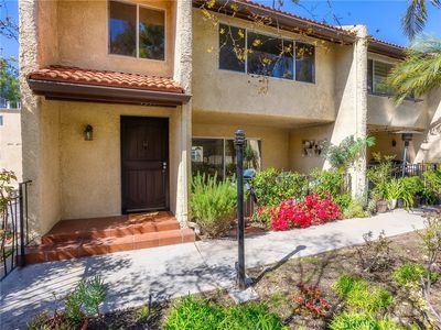9531 Via Ricardo, Burbank, CA, 91504
