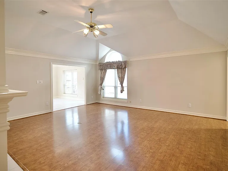 1839 Lake Winds Dr — Photo 14