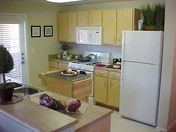 2nd image of 1704 Tonini Dr