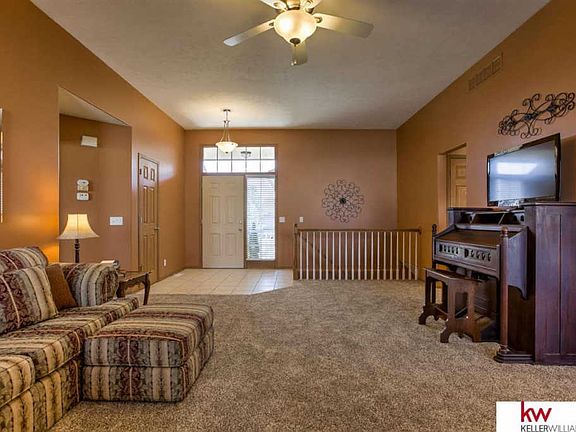 5th image of 712 Fleetwood Dr
