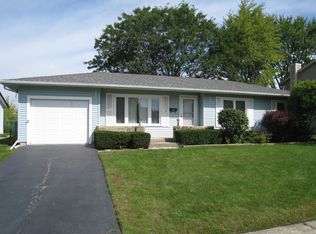 400 Yarmouth Rd, Elk Grove Village, IL 60007