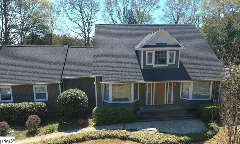 1st image of 104 Ashley Rd