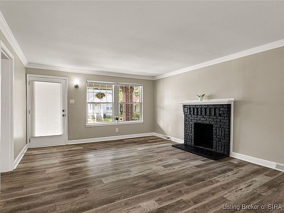 3rd image of 310 Mechanic Street