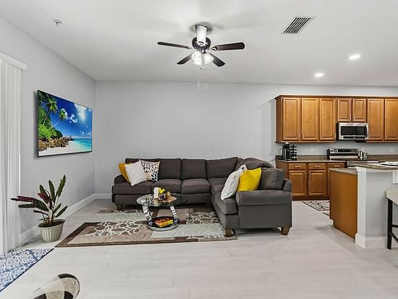 4th image of 2107 Velvet Leaf Dr