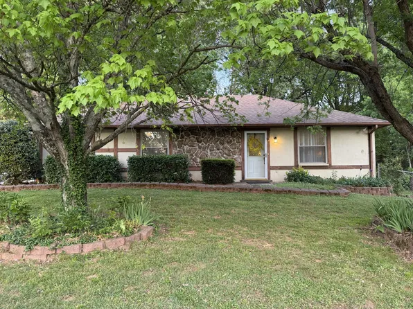 314 Pioneer Dr, Smyrna, TN 37167