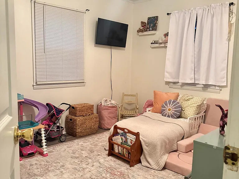 921 N Yaupon Ter #A — Photo 6