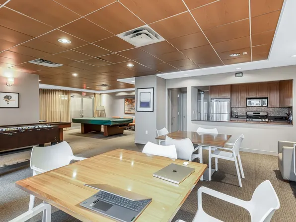 330 East 38th Street image 25 of 27