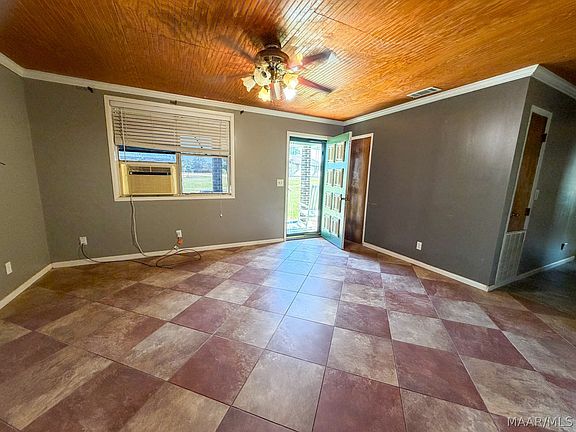 5th image of 810 Bone Rd