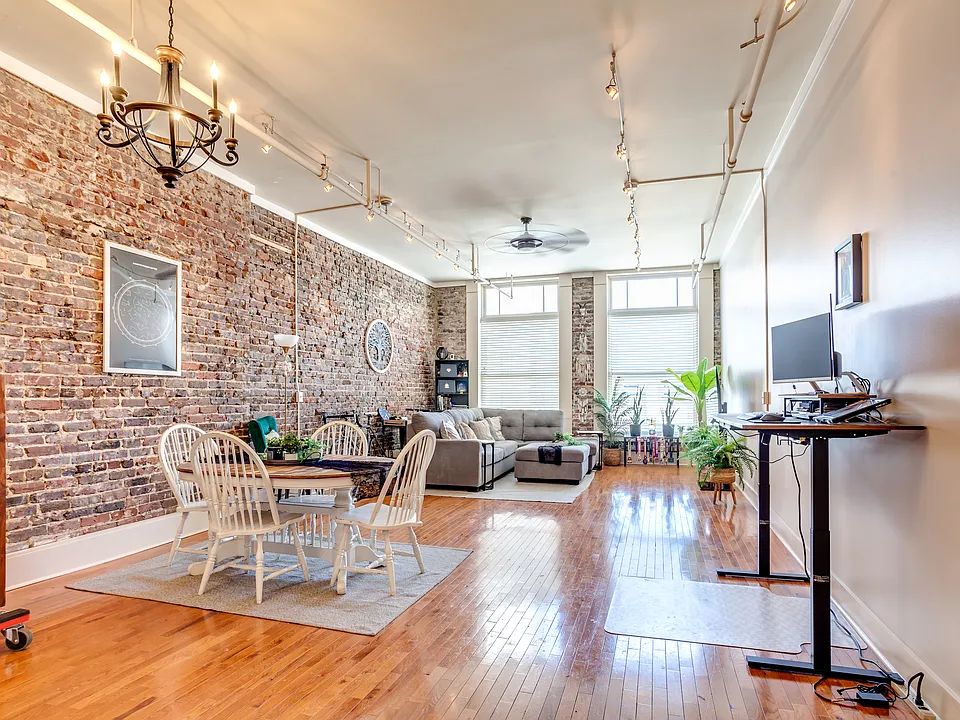 418 S Gay St #503